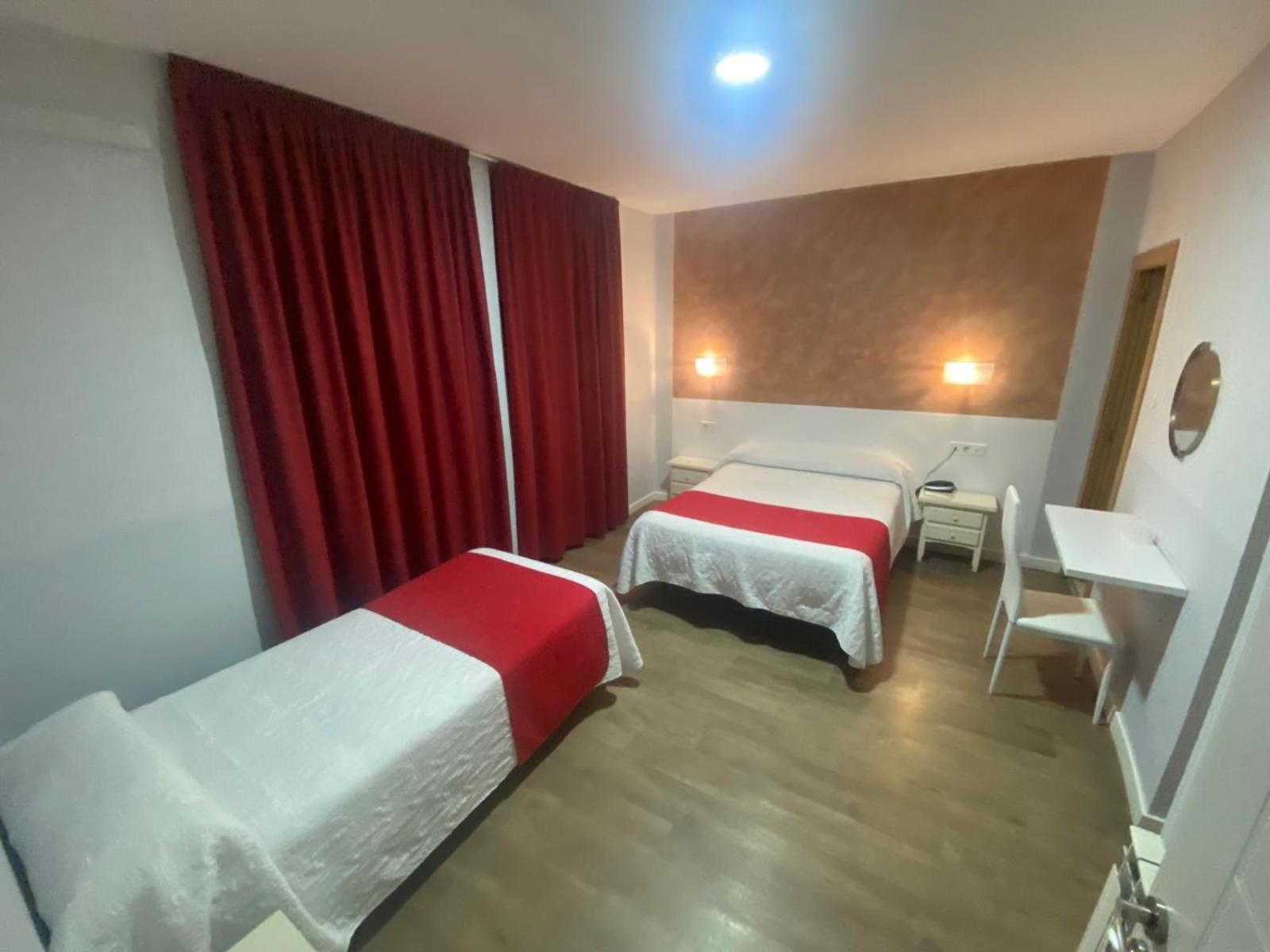Hostal Sonia Granada Esterno foto